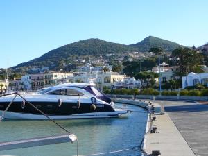 Casamicciola Terme. Vulkan Rotaro