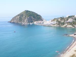 Insel Ischia. Ischia-Süd-Wanderung